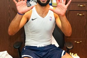 南宫28-穆雷连续二十场比赛得分超过领先优势明显，勇士不断突破！