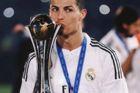 NG体育-C罗在利物浦比赛中逆转，高光表现引发热议！的简单介绍